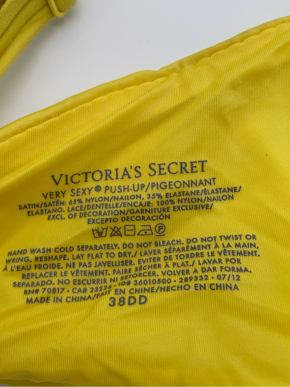 Victoria's Secret Yellow Lace-Trim Push-Up Bra 38DD - Picture 5 of 5